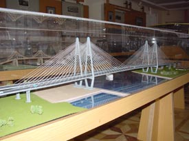 Модель моста через Неву